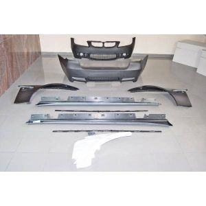 KIT DE CARROCERÍA BMW E90 05-08 LOOK M3 CON ALETAS