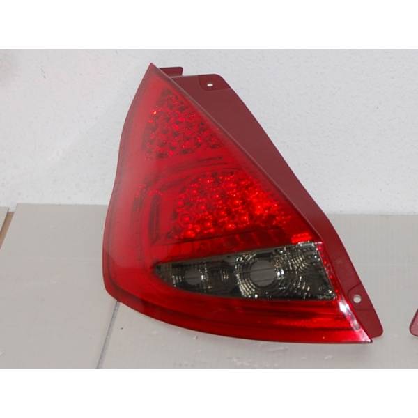 PILOTOS TRASEROS FORD FIESTA '09 LED