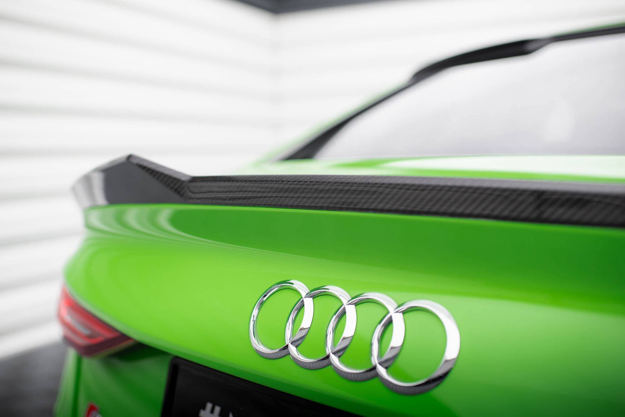 ALERÓN TRASERO DE FIBRA DE CARBONO AUDI RS3 SEDAN 8Y - Imagen 5