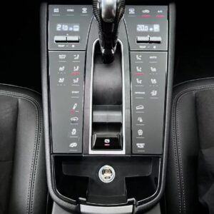 Actualización consola Porsche Macan