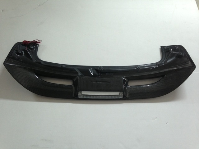 Alerón Ford Focus ST 2012 C/Luz Carbono - Imagen 2