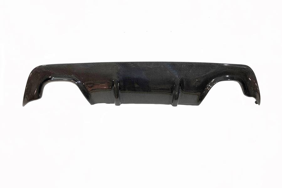 Difusor Trasero BMW E60 / E61 Look M-Tech Carbono 2 Salidas