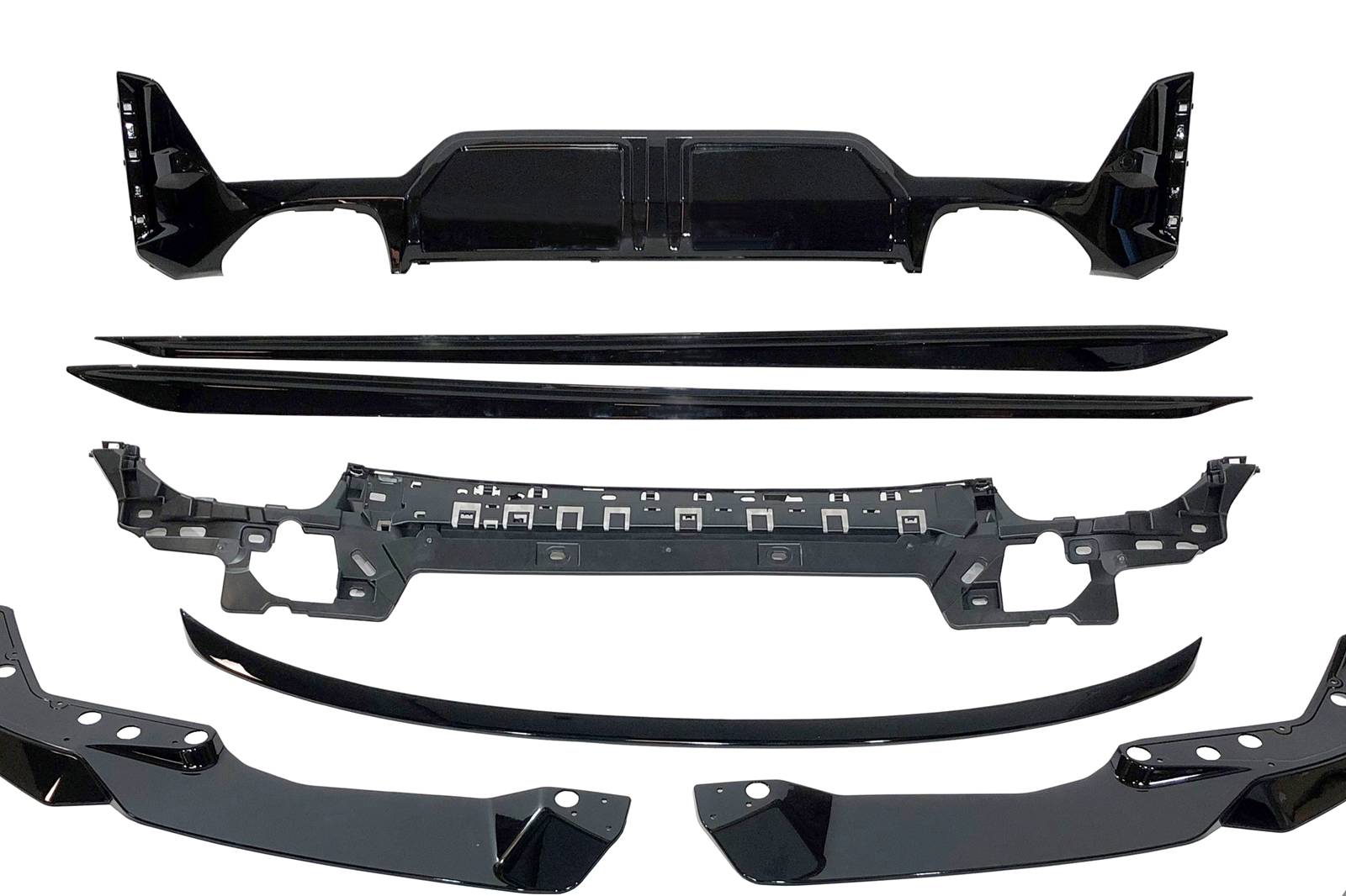 Kit De Carrocería BMW G20 / G21 LCI Look M Performance Brillante Negro - Imagen 2