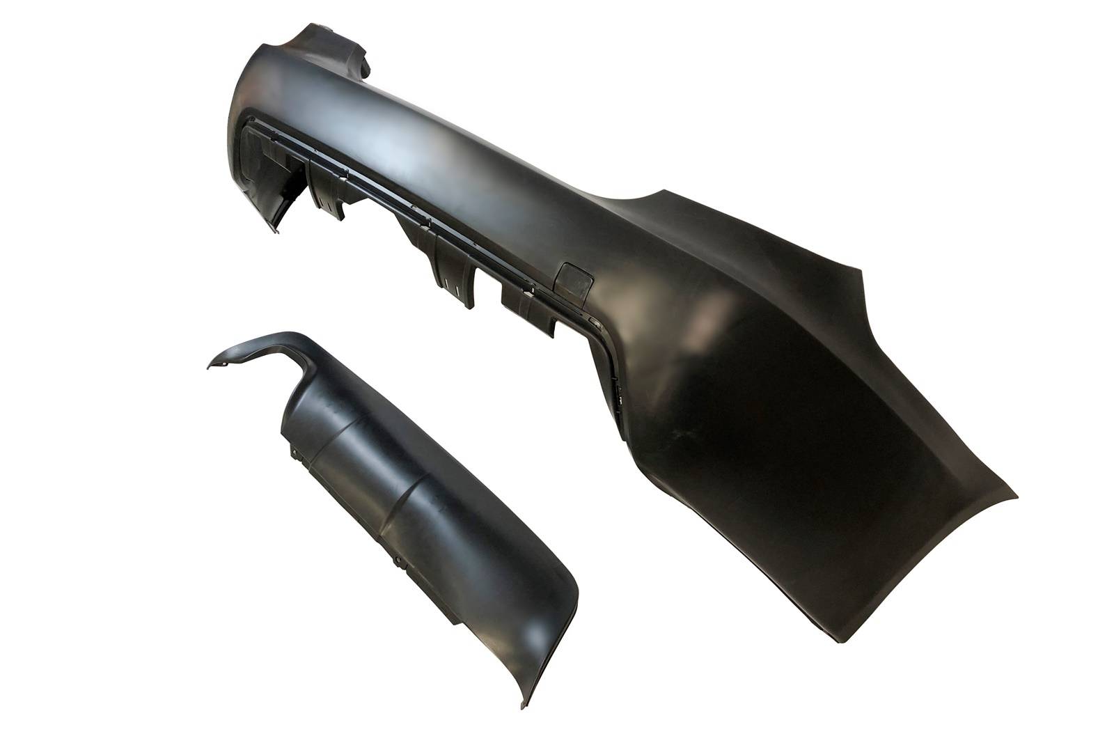 Paragolpes Trasero BMW E60 Look M-Tech ABS - Imagen 2