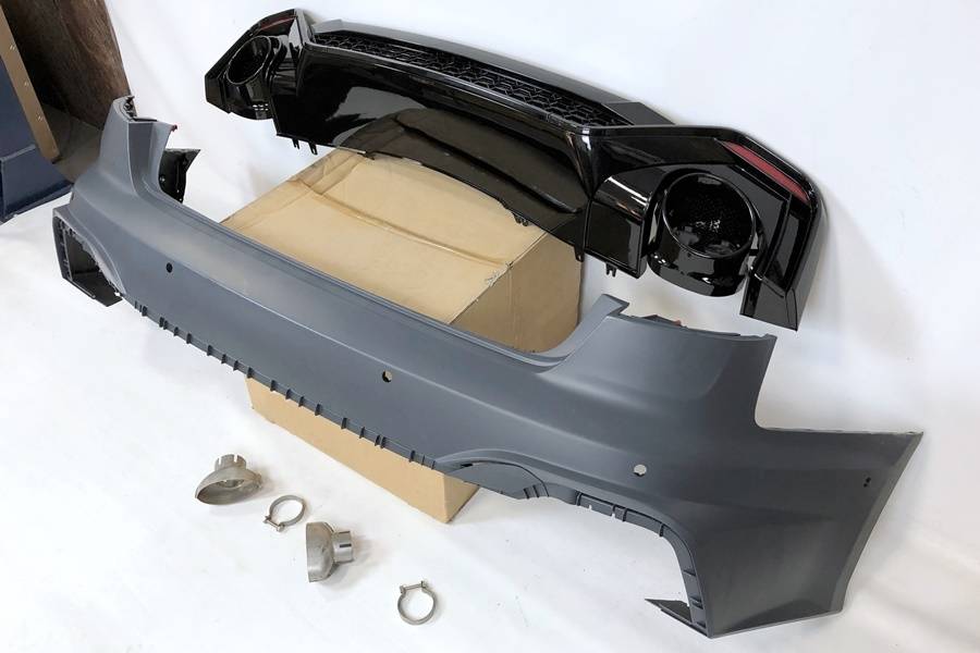 Paragolpes Trasero Audi A4 2020+ Look RS4 - Imagen 3