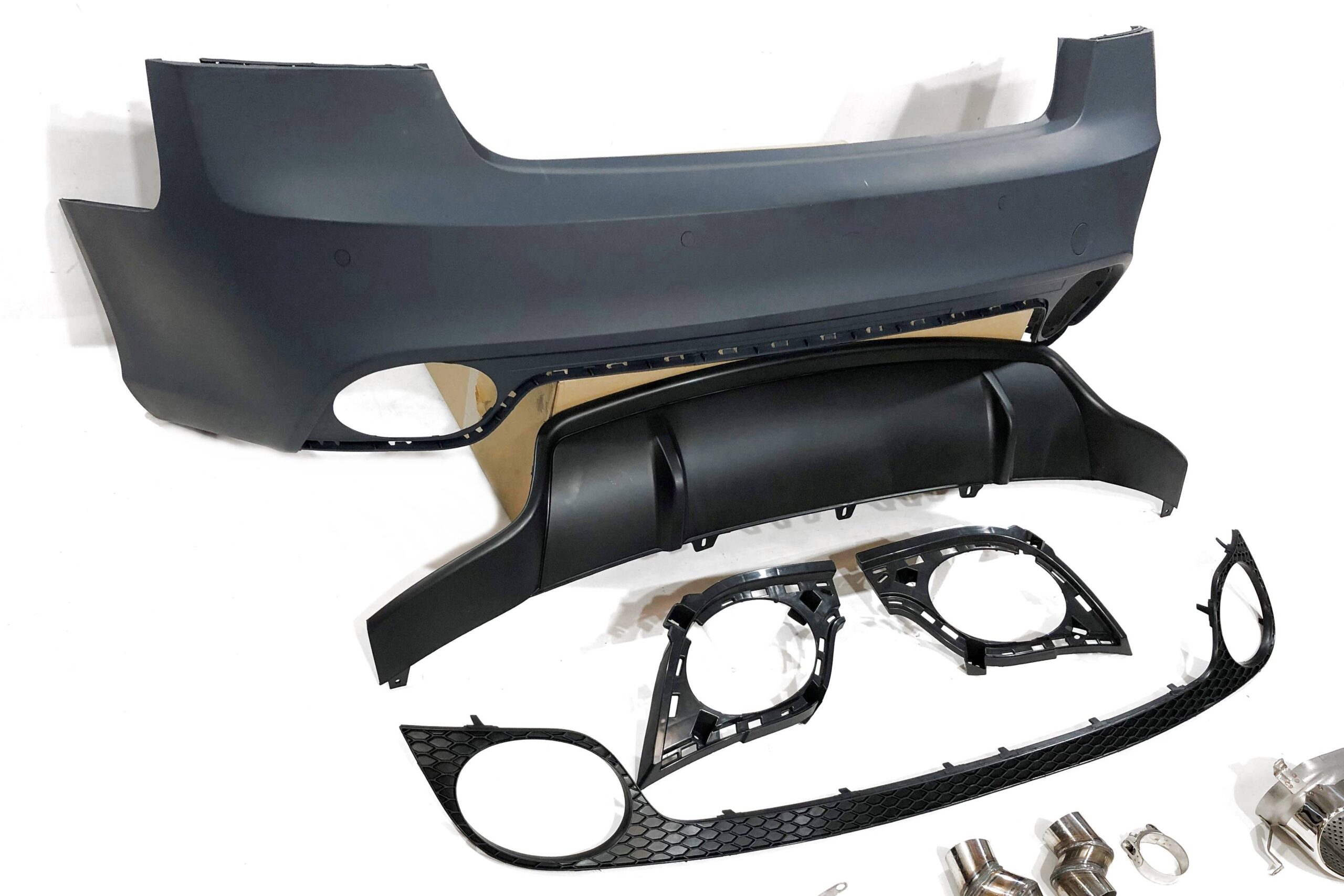 Paragolpes Trasero Audi A5 Coupe / Cabriolet 2007-2016 Look RS5 - Imagen 2
