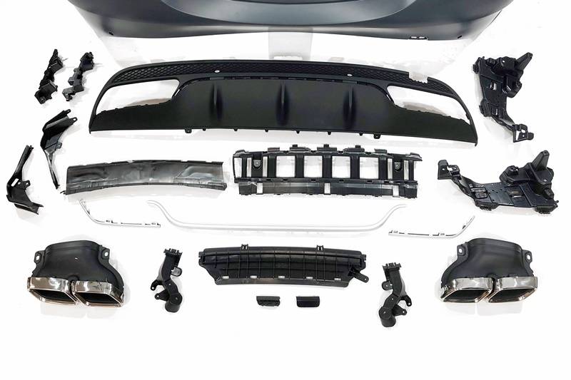 Paragolpes Trasero Mercedes W205 2014-2018 4P Look C63 Colas escape - Imagen 3
