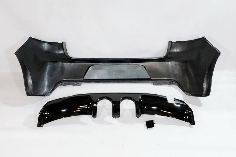 Paragolpes Trasero Volkswagen Golf 6 R20 ABS - Imagen 3