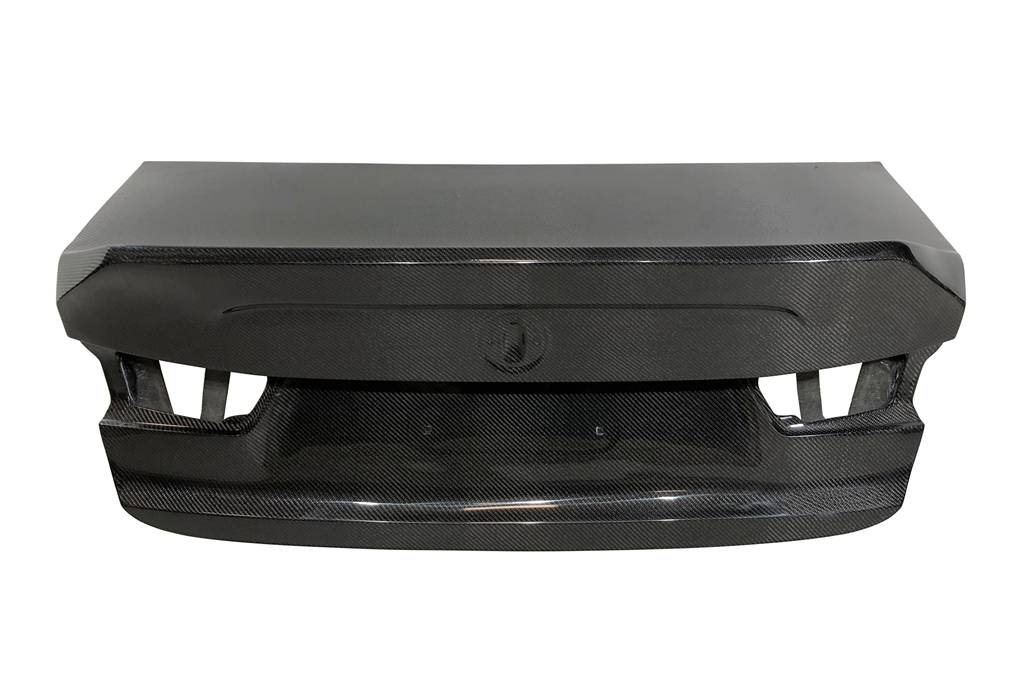 Portón Carbono BMW G20 / G28 Look CSL