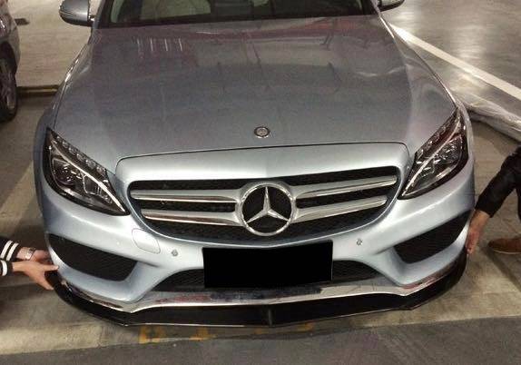 Spoiler Delantero Mercedes W205 2014-2018 Look AMG Carbono - Imagen 3