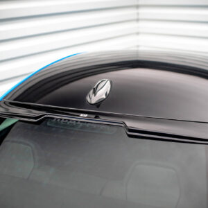 The extension of the rear window BMW M2 F87