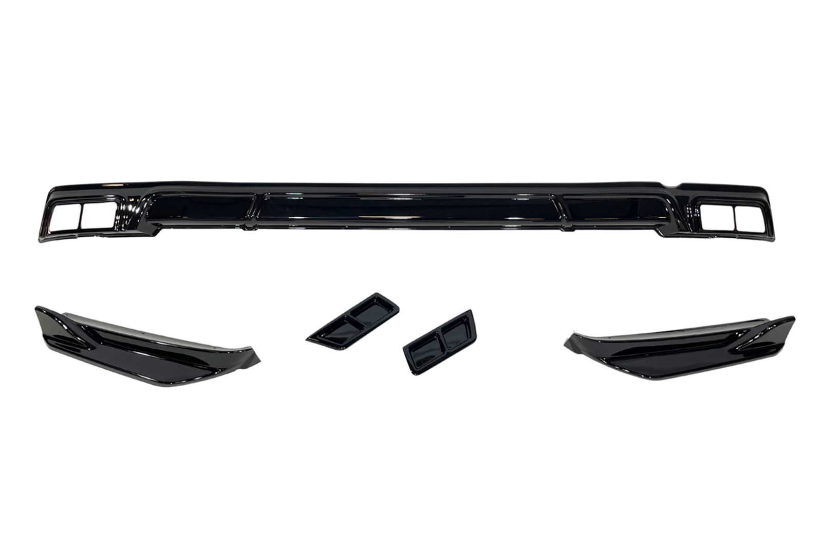 Difusor Trasero Ford Transit / Toureo Custom MK2 2024+ Brillante Negro