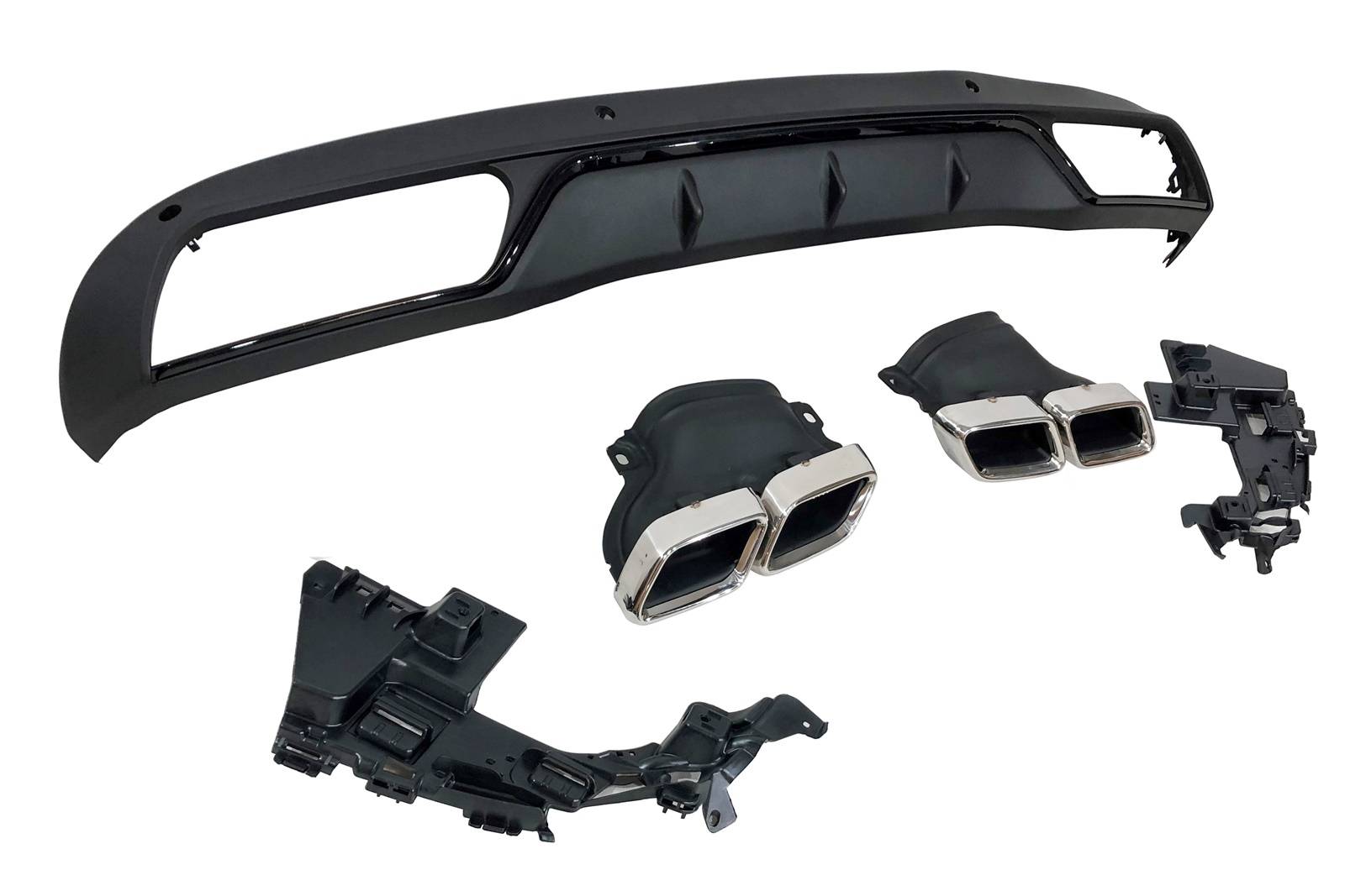 Kit De Carrocería Mercedes W205 2014-2018 4P / SW Look C63 - Imagen 5