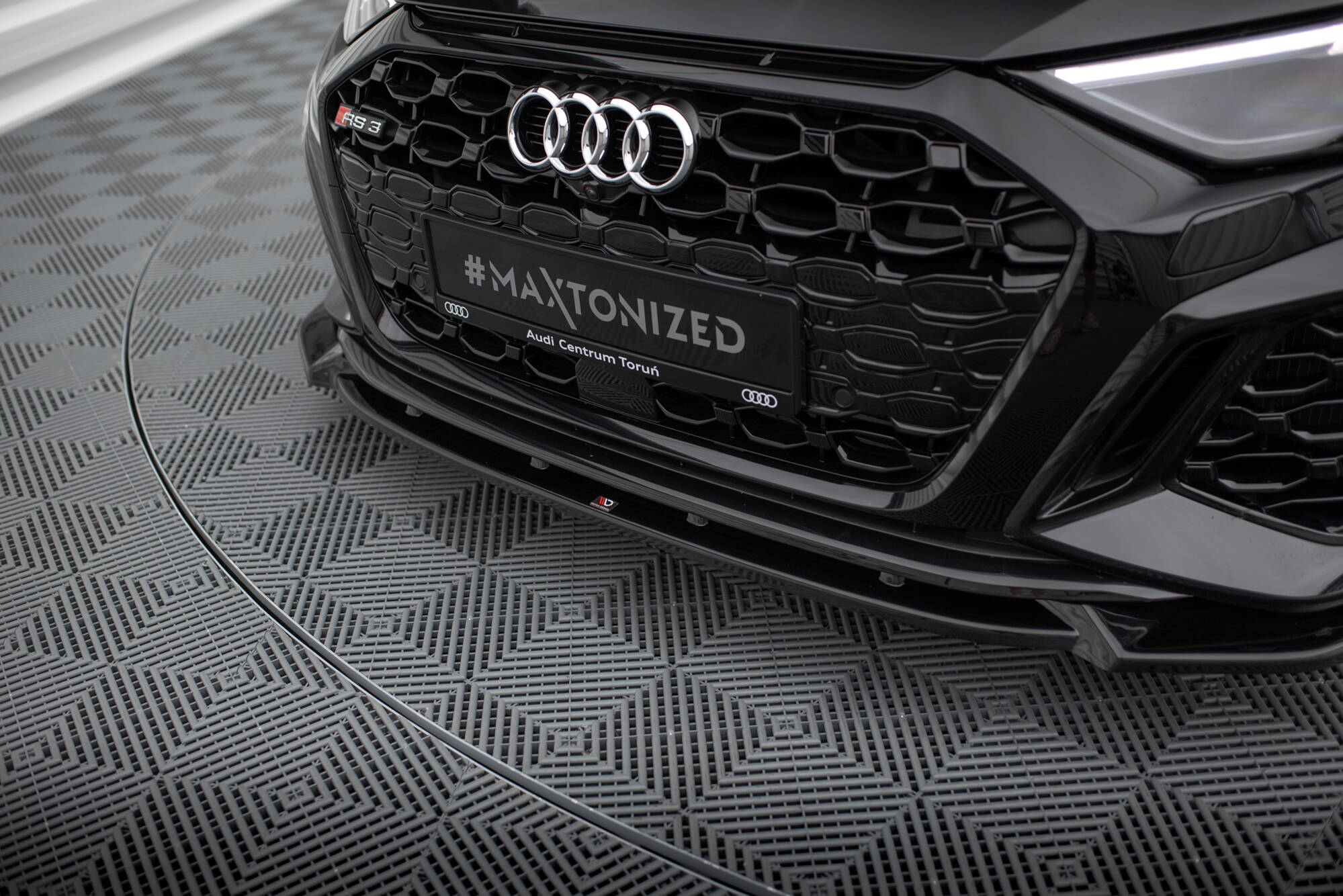 21875 Front Splitter V 1 Audi RS3 Sportback 8Y - Imagen 3