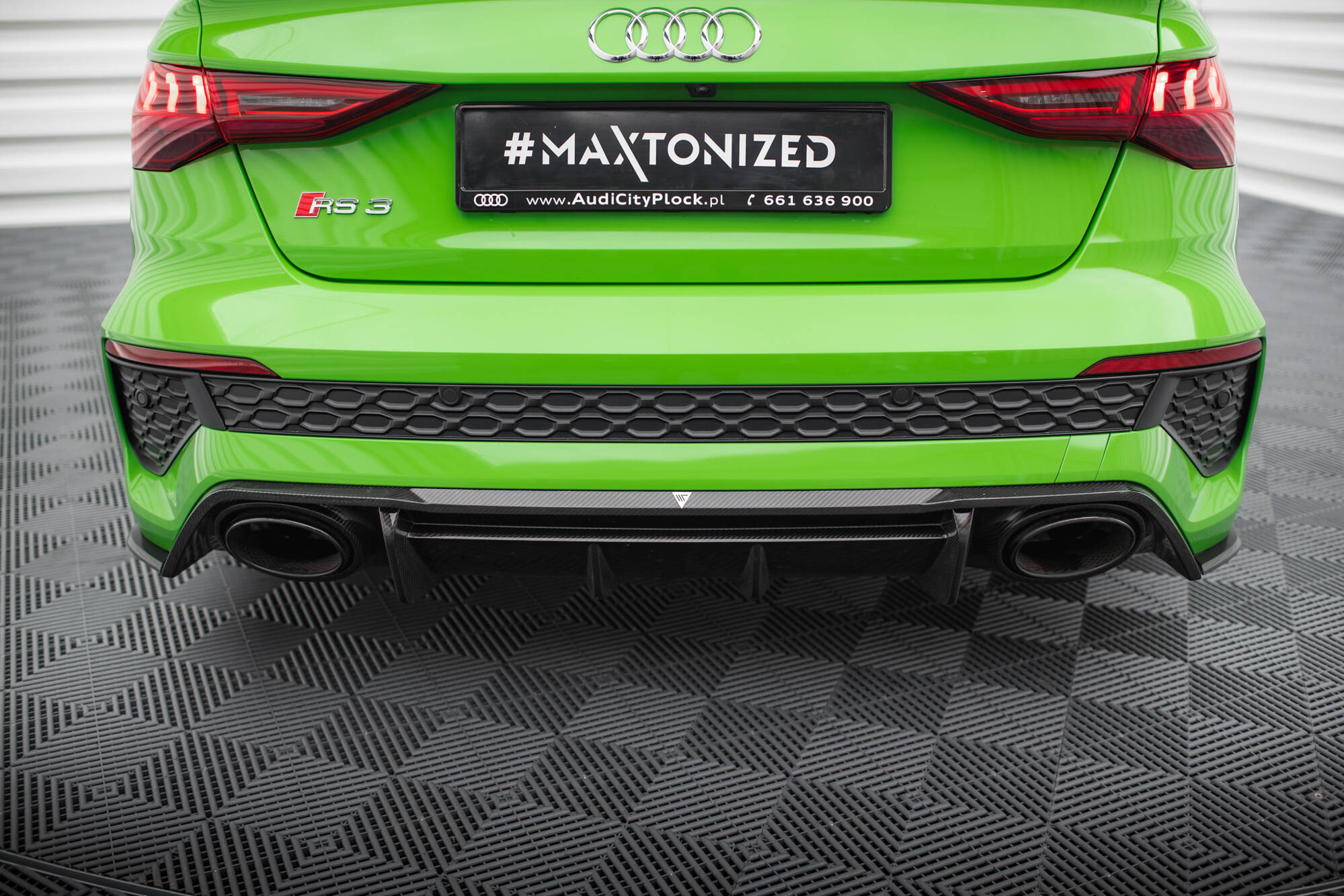 20621 Prepreg Carbon Fiber Rear Diffuser Audi RS3 8Y