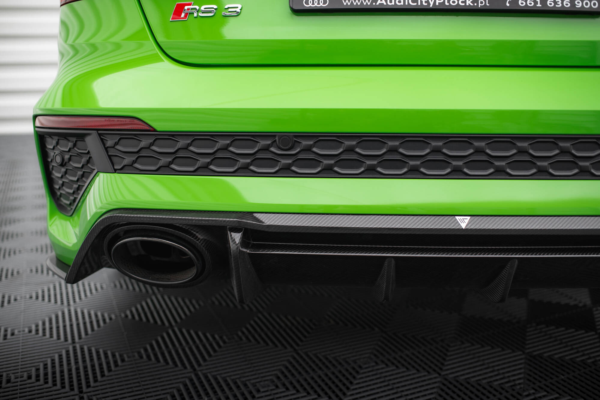 20621 Prepreg Carbon Fiber Rear Diffuser Audi RS3 8Y - Imagen 2