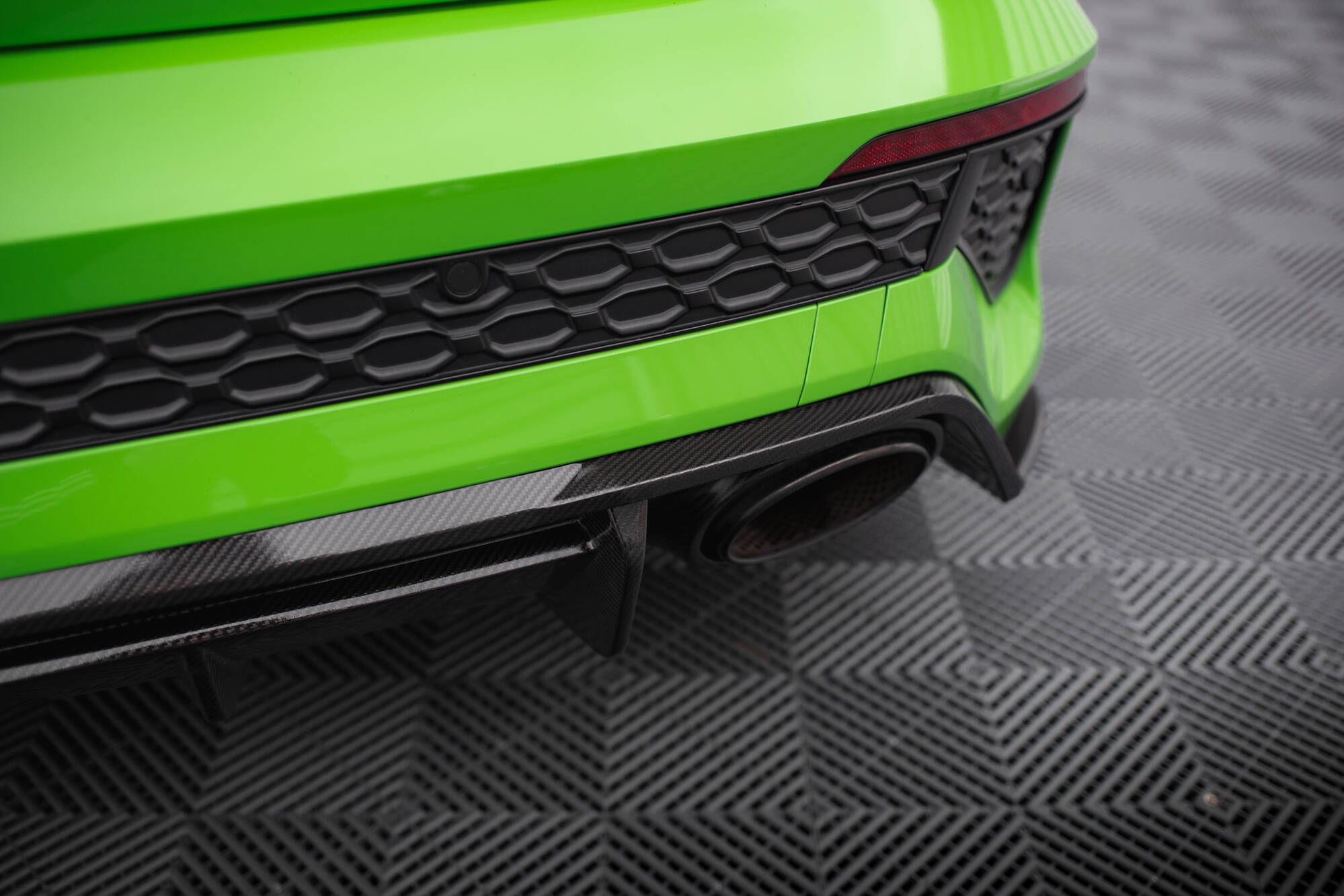 20621 Prepreg Carbon Fiber Rear Diffuser Audi RS3 8Y - Imagen 4