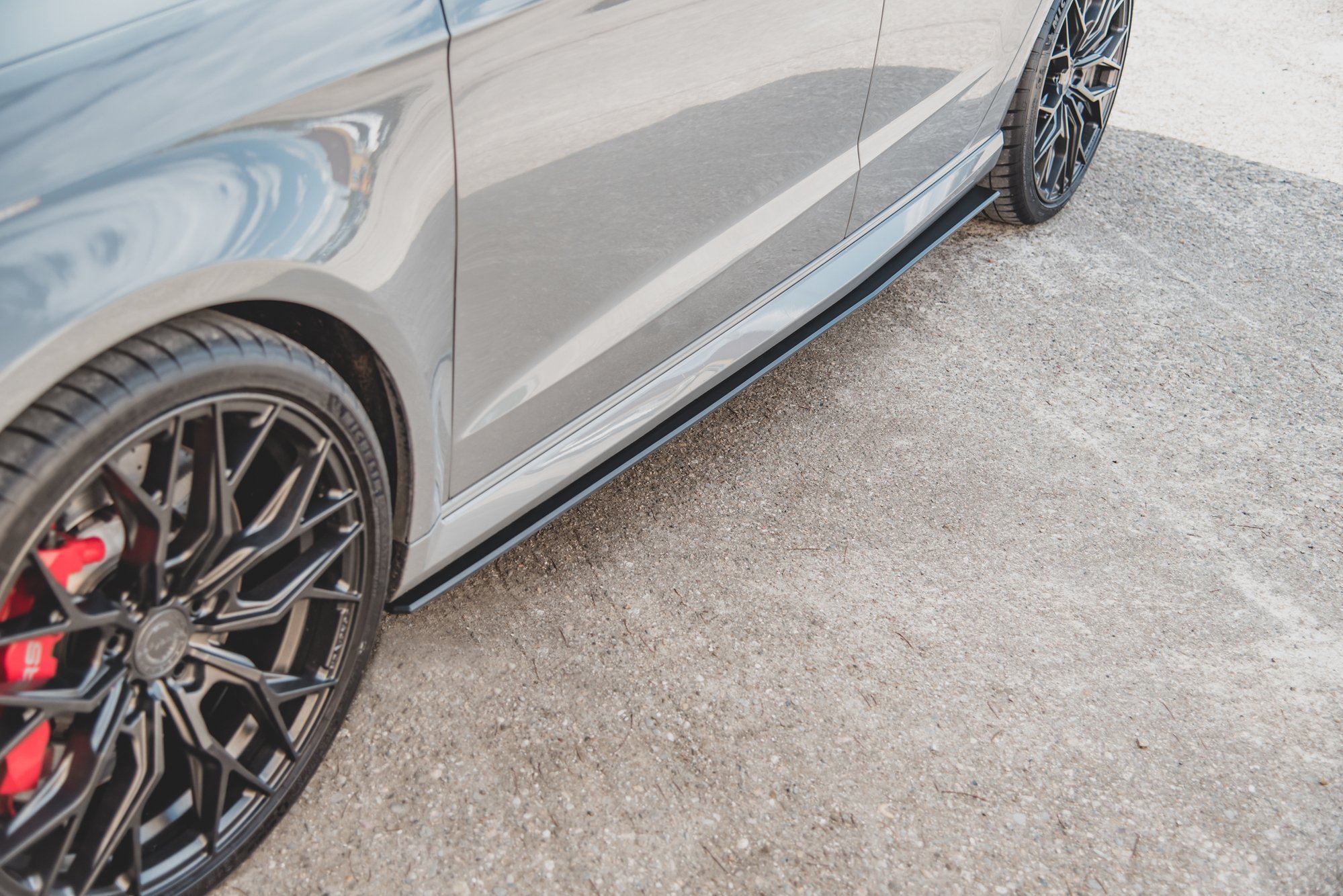 FALDONES LATERALES DIFUSORES AUDI RS3 8V SPORTBACK