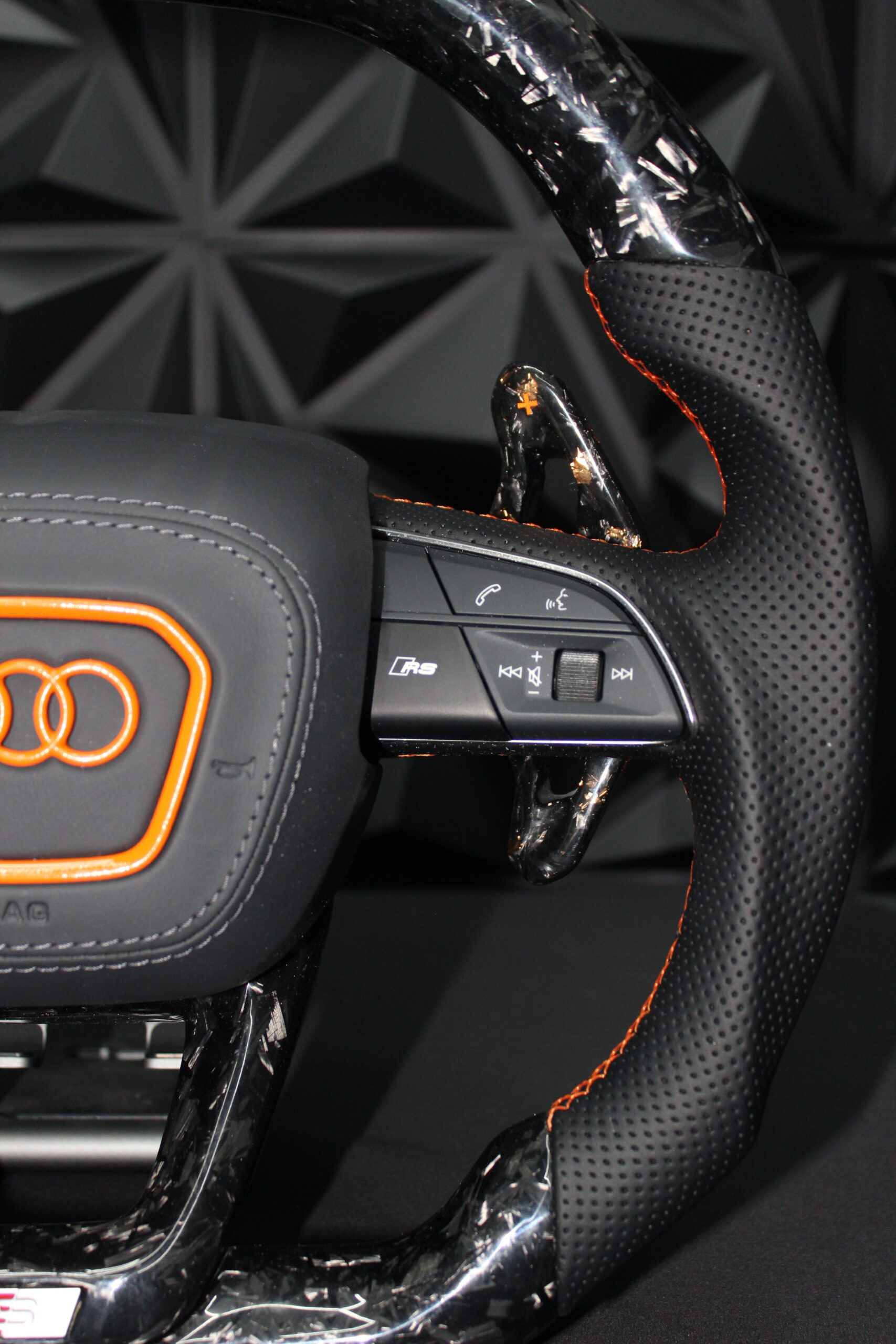 Volante AUDI CARBONO FORJADA+NARANJA+CUERO - Imagen 2