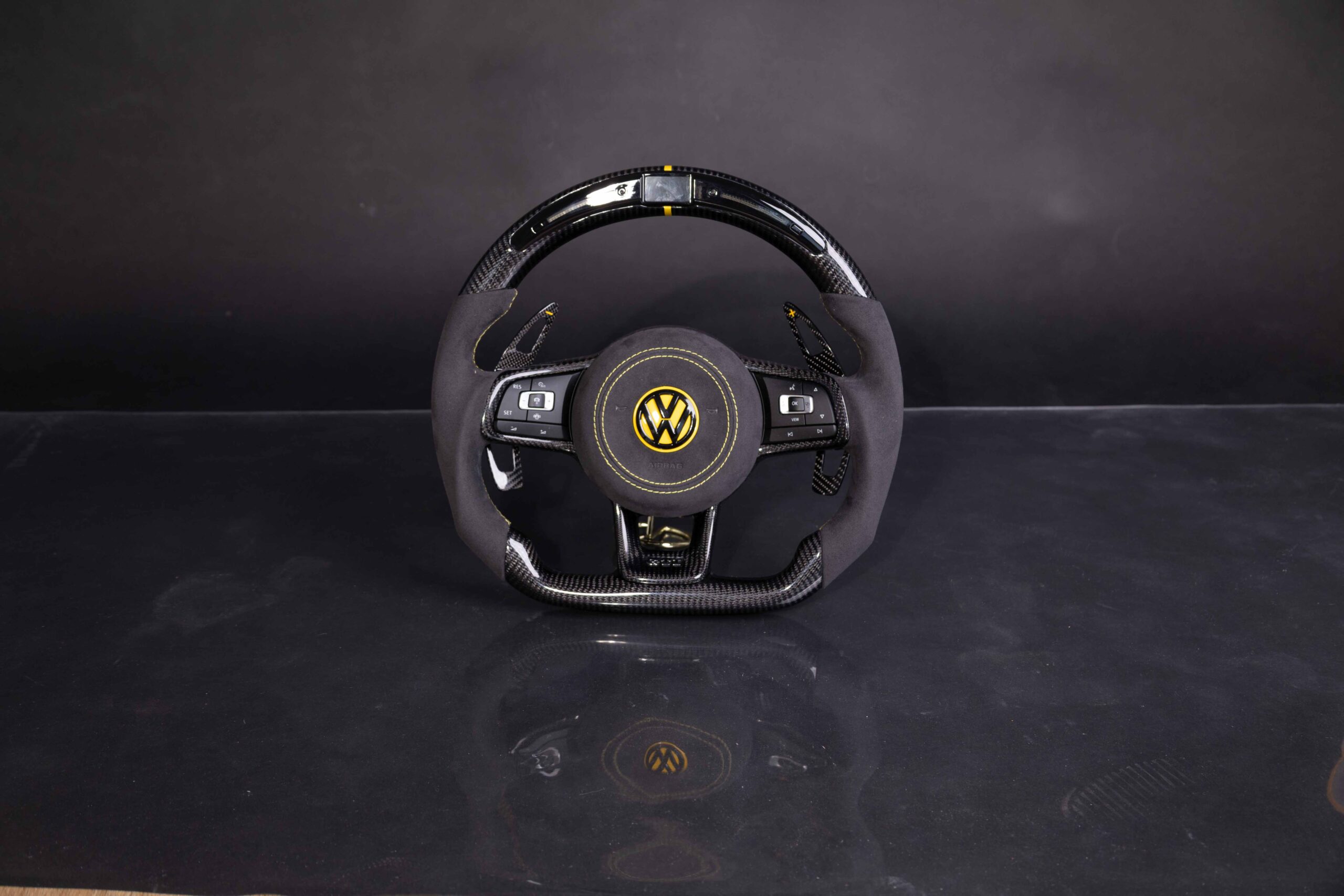 Volante Volkswagen 2008-2022 (ACABADO AMARILLO) - Imagen 2