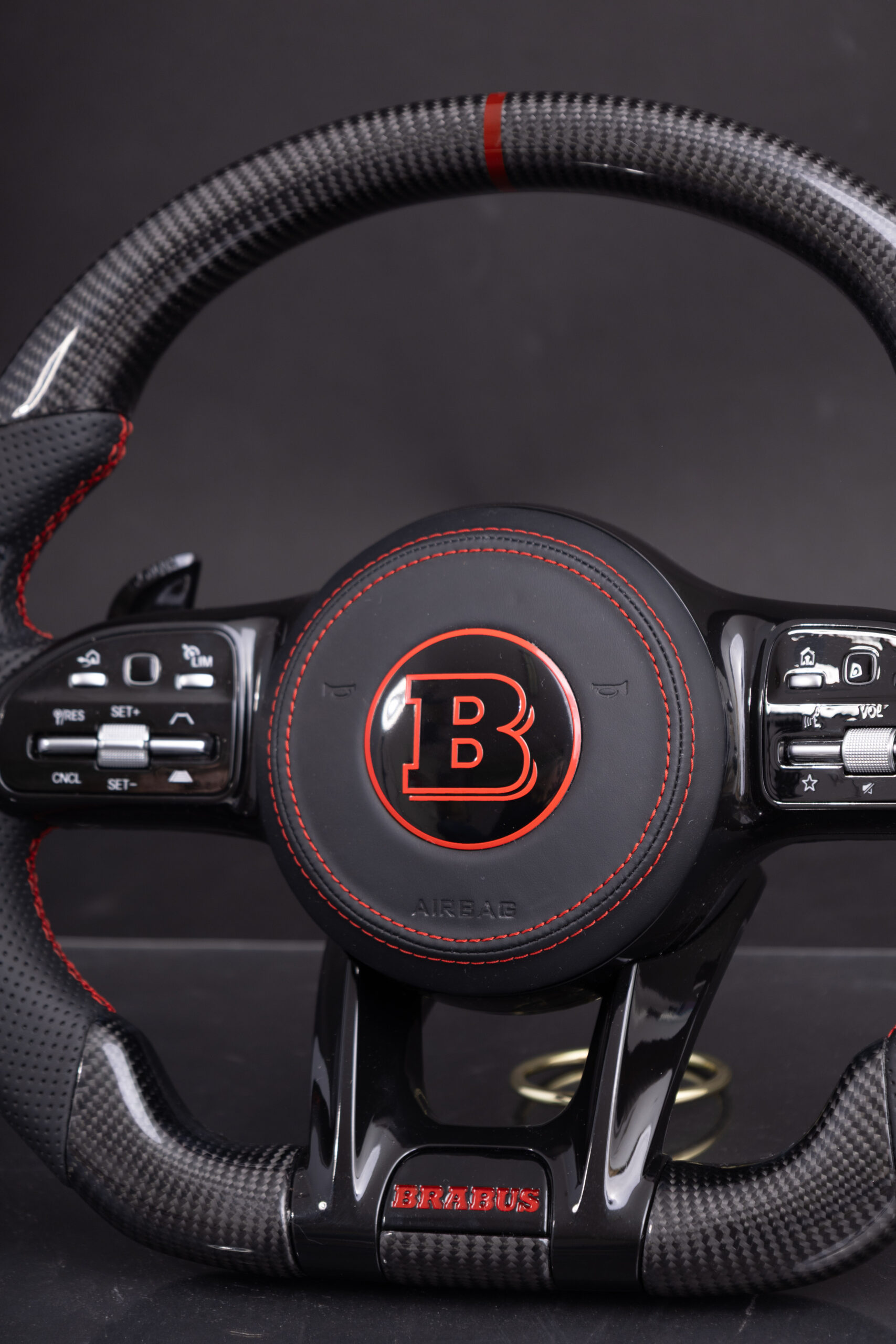 Volante Merdeces 2018+ fibra de carbono BRABUS - Imagen 4