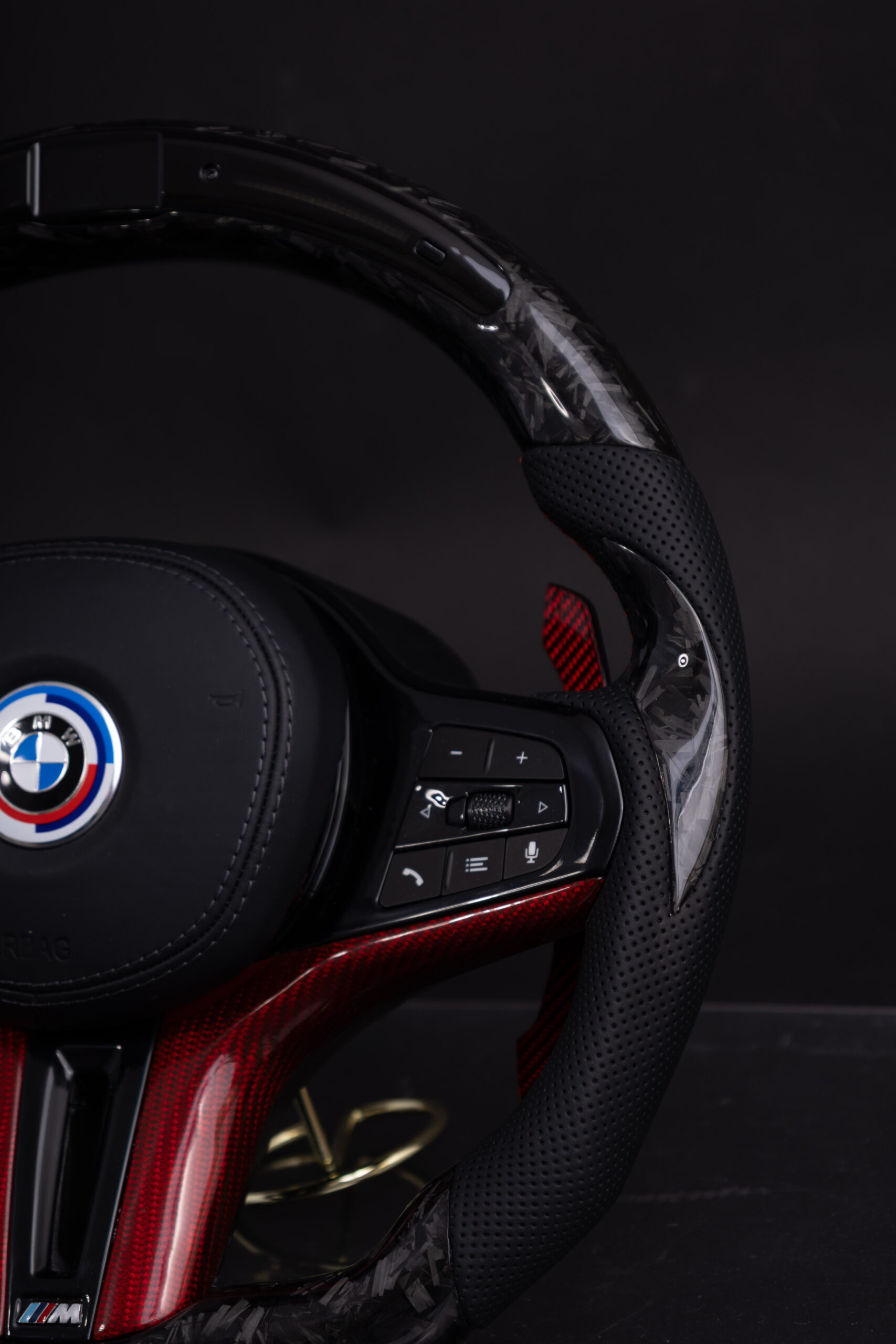 Volante BMW G en Carbono Forjado+Display Led - Imagen 5