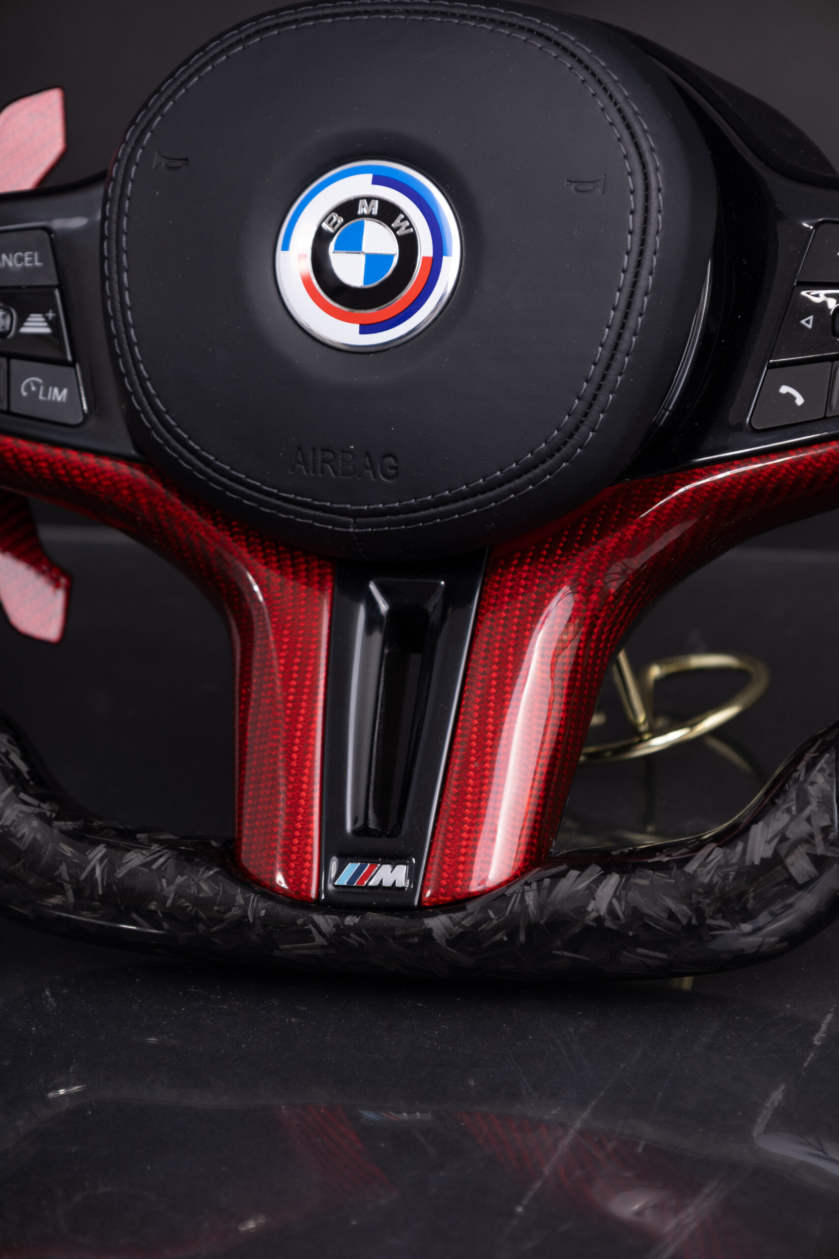 Volante BMW G en Carbono Forjado+Display Led - Imagen 3