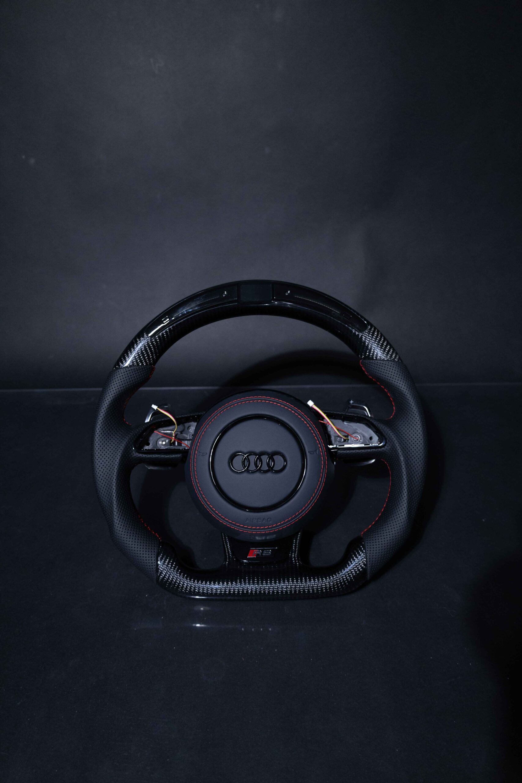 Volante Audi en fibra de carbono - Imagen 3