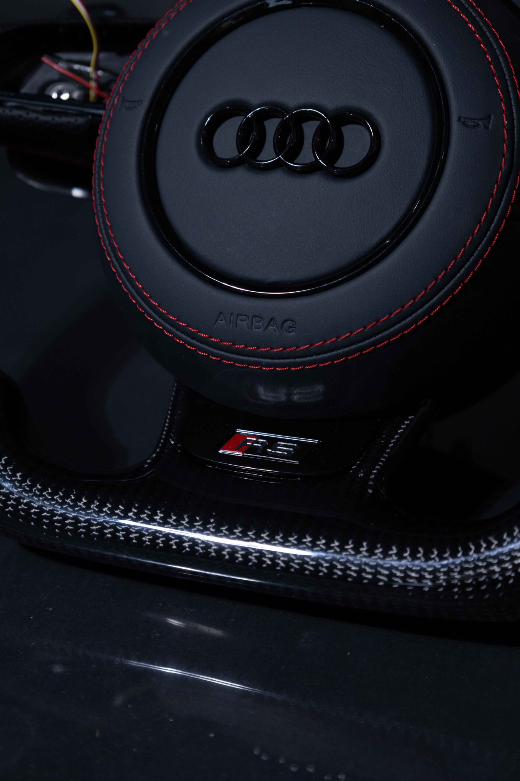 Volante Audi en fibra de carbono - Imagen 2