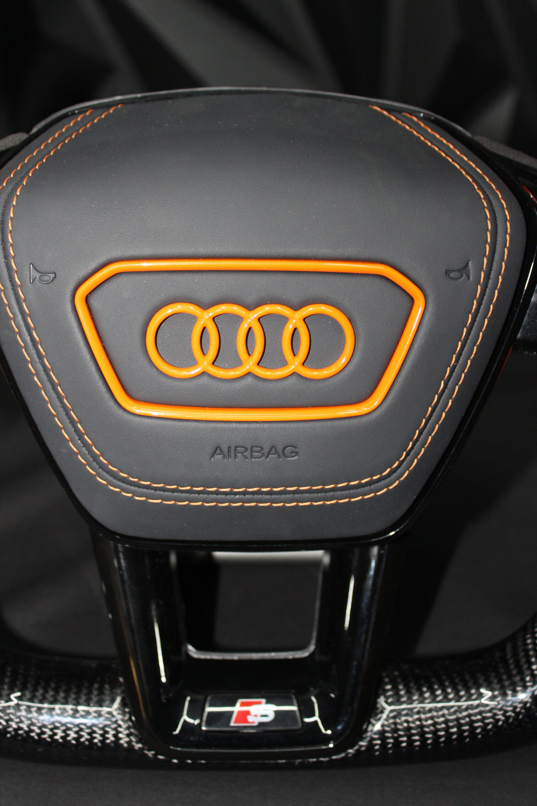 Volante AUDI CARBONO+NARANJA+ALCANTARA - Imagen 4