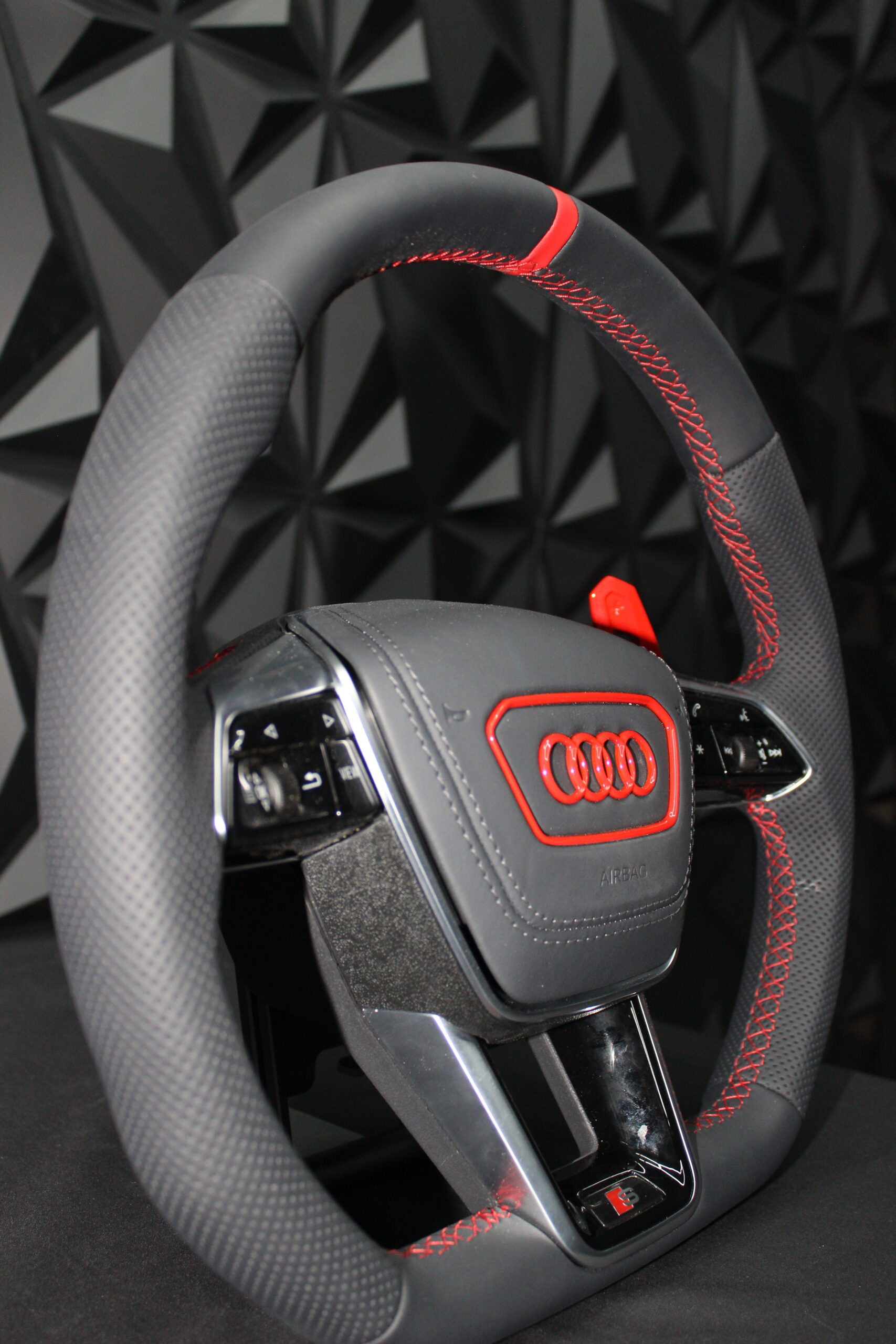Volante AUDI CUERO NEGRO+ROJO - Imagen 5