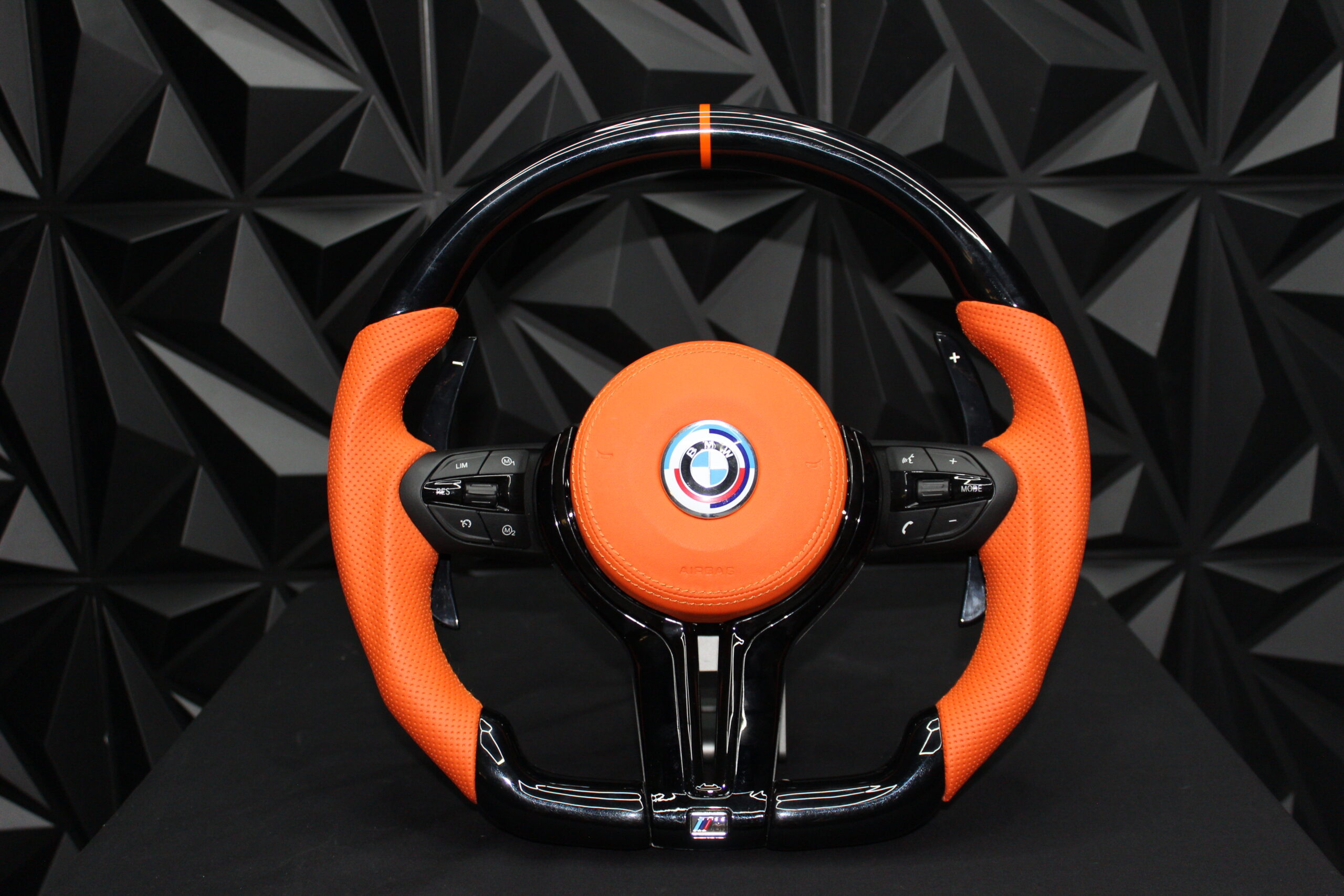 Volante BMW F NARANJA Y GLOSS BLACK