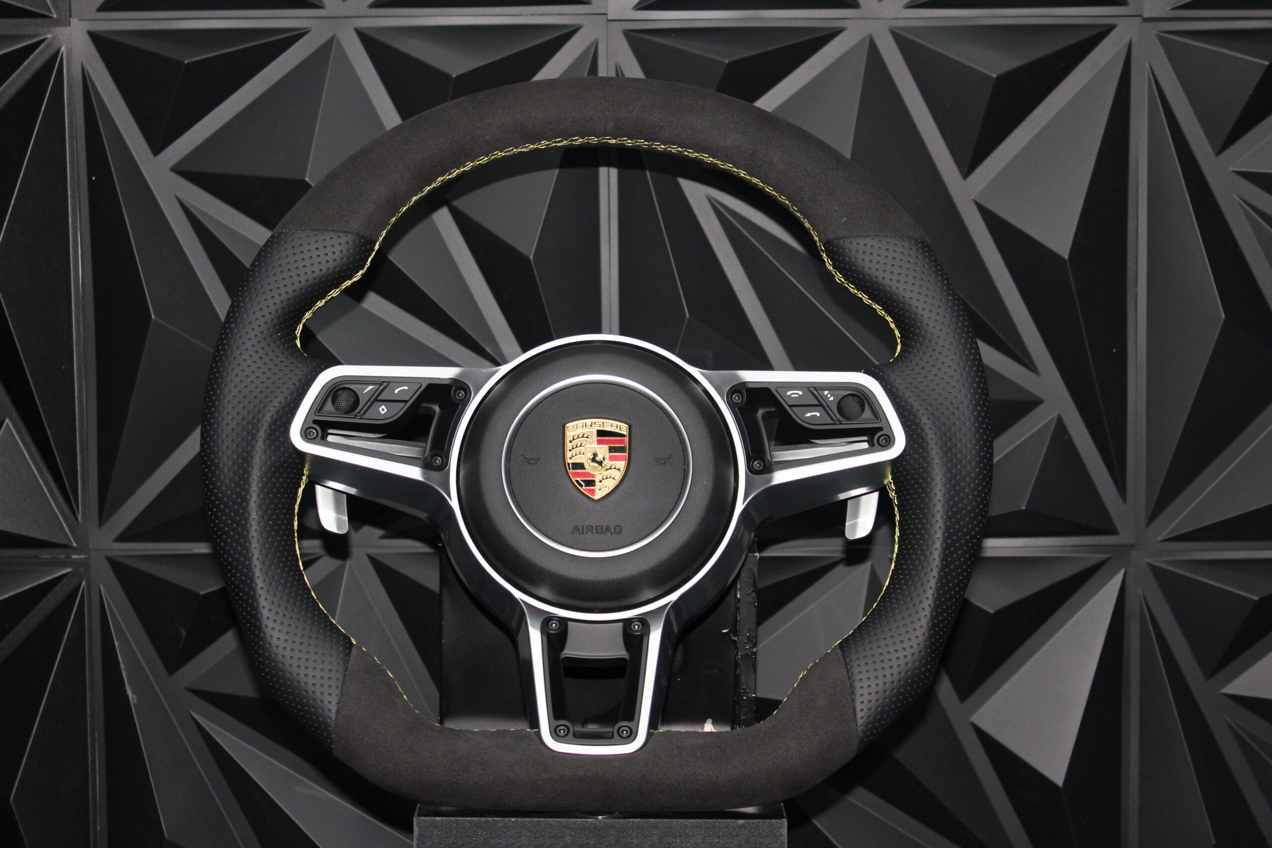Volante PORSCHE ALCANTARA Y CUERO (2012+)