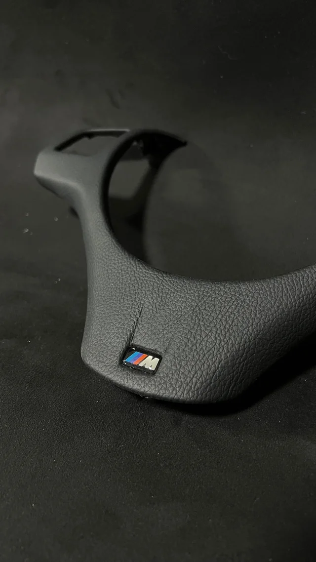 Moldura Volante BMW M3 tapizada (NUEVA) - Imagen 2